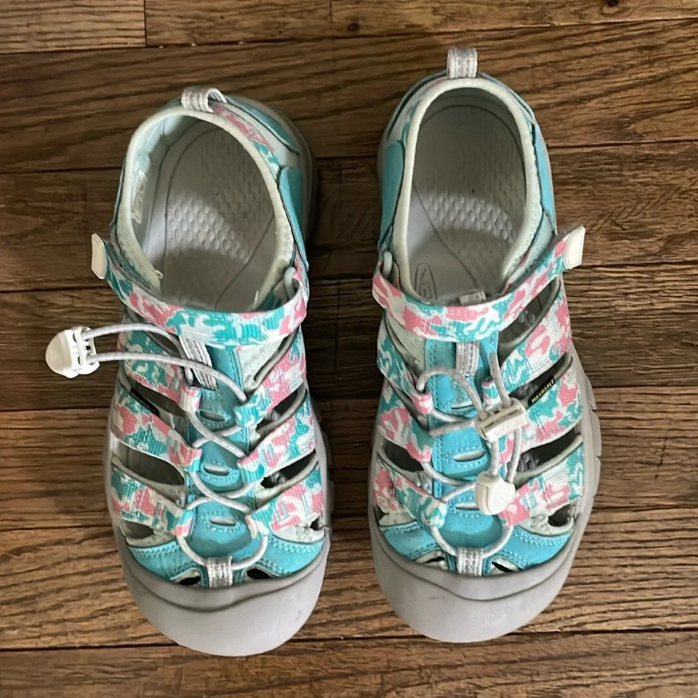 Keen camo sandals for children